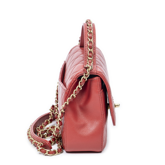 Chanel Small Chain Infinity Top Handle - Picture 4 of 9